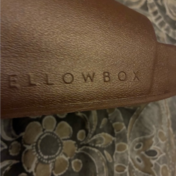 Yellow Box Brown Leather Accessory - Picture 2 of 6